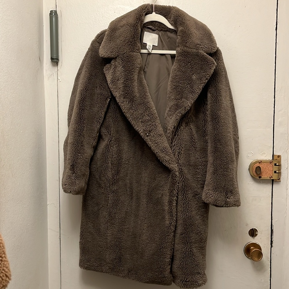 H&M teddy coat - Picture 3 of 3